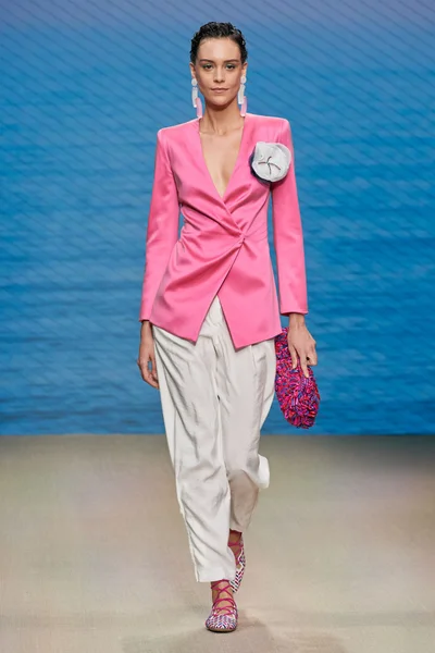 Look 47